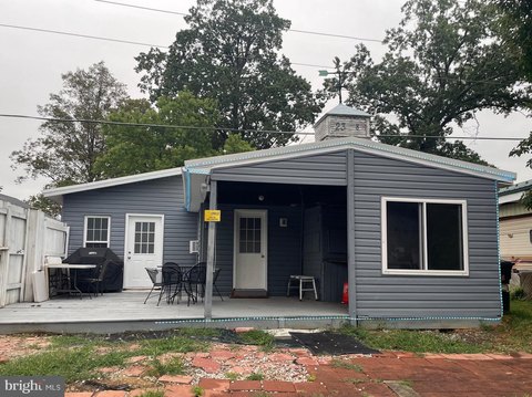 Falling Waters Land with Amenities