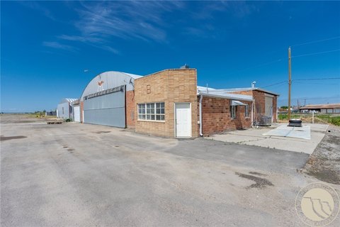 Hardin Commercial Property with Apartment
