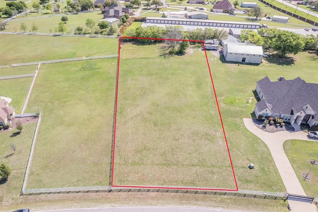Acreage in Willow Springs West