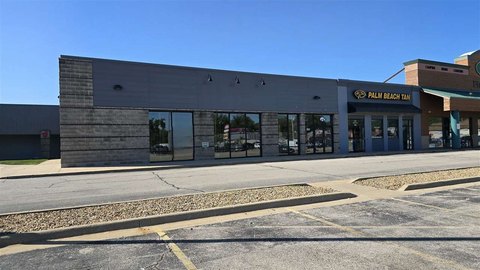 Highly Visible Retail Suite