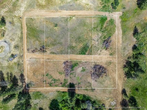 Land, Rockford, WA