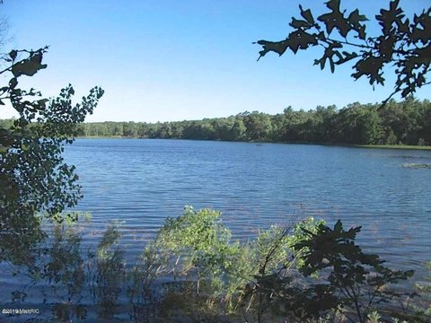 LAND - TWIN LAKE, MI