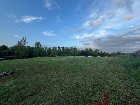 23 Acre Land Near Downtown