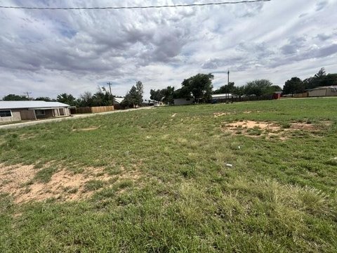 LAND - Sundown, TX