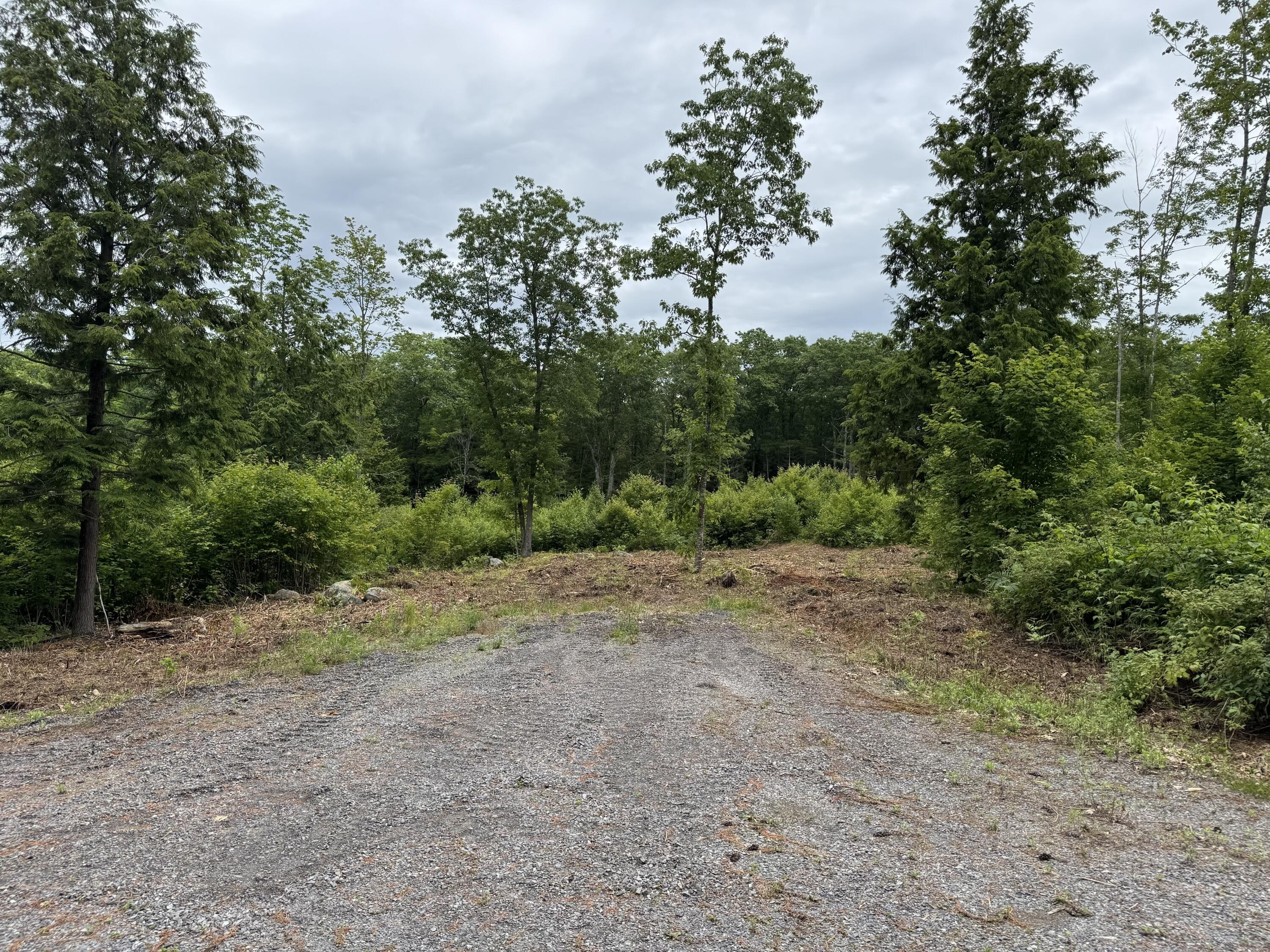 Residential Land in West Gardiner