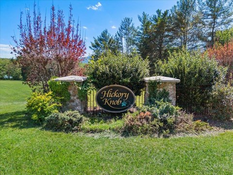 Elliston Land with Mountain Views