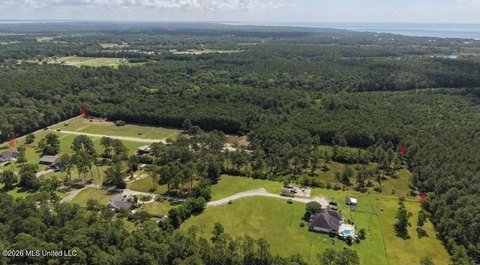 LAND - Bay Saint Louis, MS