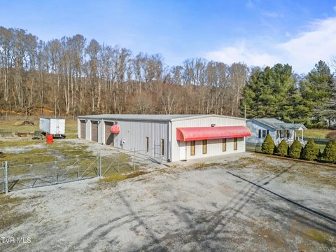 Multi-Use Warehouse with Offices
