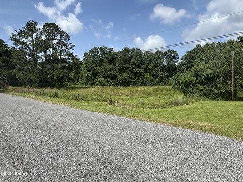 Land, McComb, MS