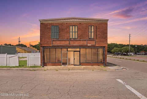 Six-Unit Apartment Building