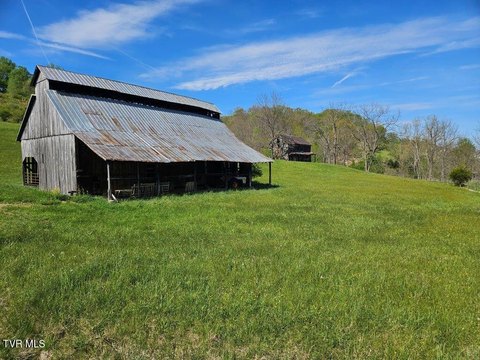 Abingdon Land with Farmhouse