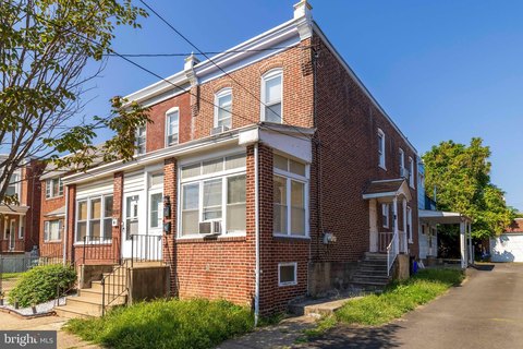 Lawncrest Duplex: Investment Opportunity