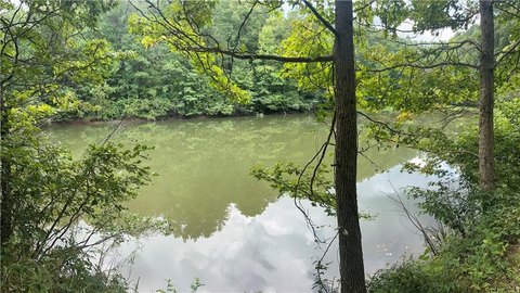 Talking Rock Land with Pond