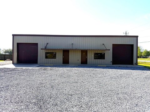 Industrial Warehouse Building with Roll-Up Doors