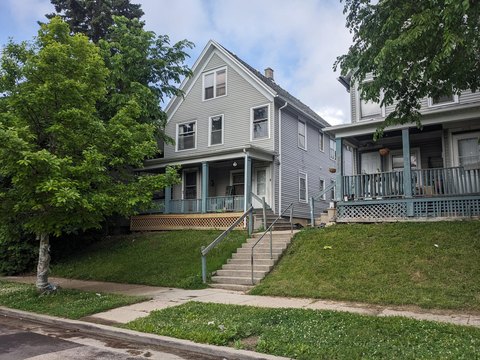 Front Duplex with Rear Cottage