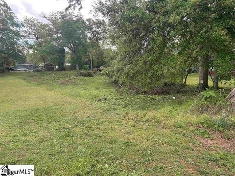 Buildable Lot in Downtown Laurens