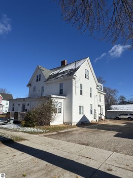 Corner Lot 5-Unit Multifamily Investment
