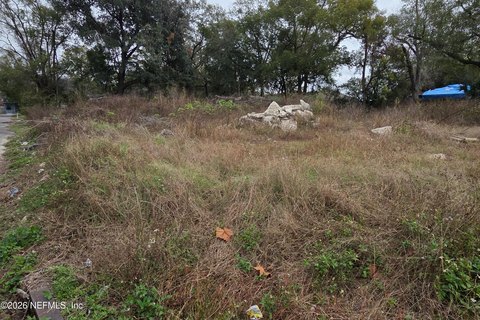 Residential Land in Jacksonville, FL