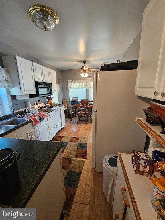 Picture 9
