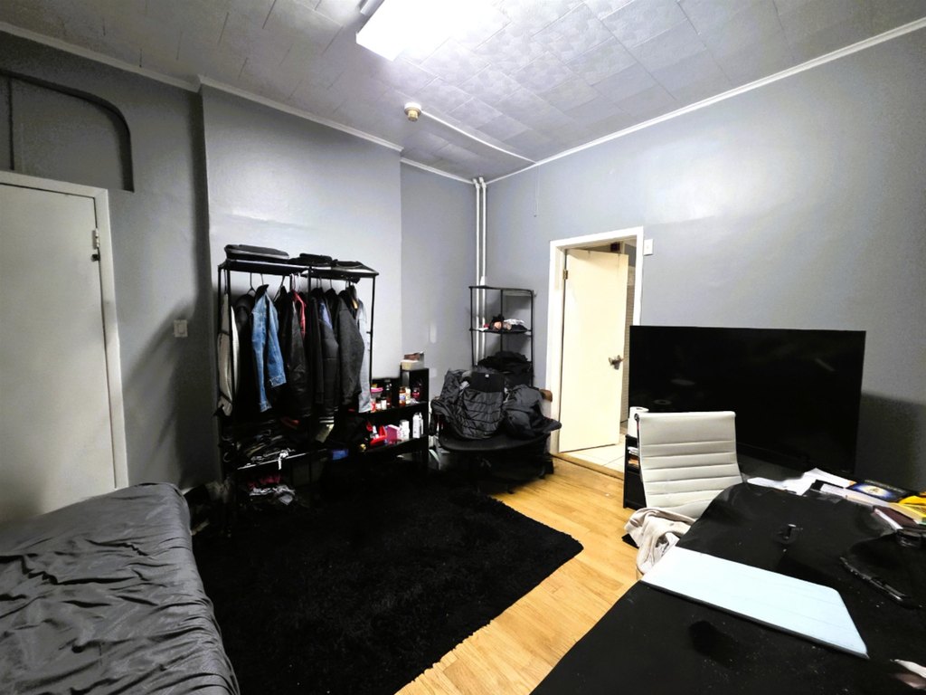 Picture 3