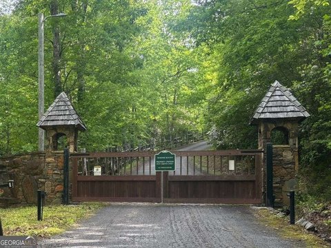 Hiawassee Land in Gated Community