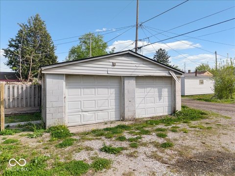 Residential Lot with Garage