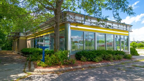 Former Restaurant in High-Traffic Location