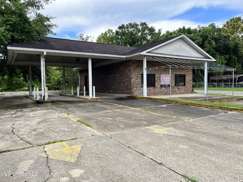 Moss Point Retail Opportunity