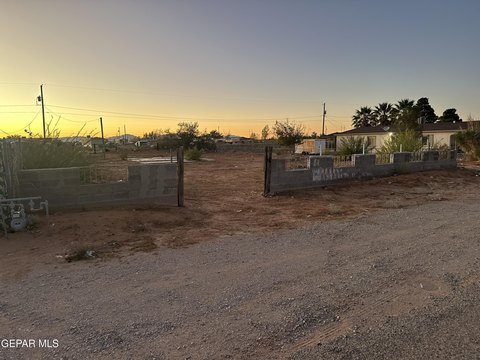 Land, El Paso, TX