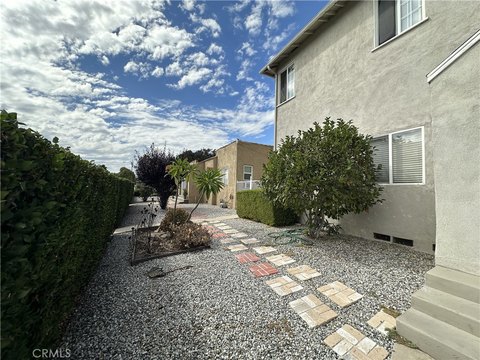 Alhambra Multifamily Residence For Sale