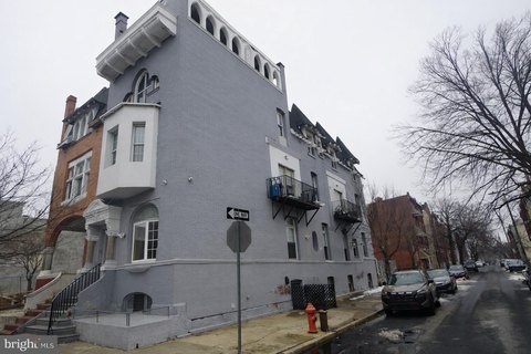 Renovated Multifamily Building Near Temple