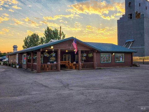 Established Restaurant and Coffee House