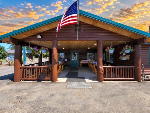 Established Restaurant and Coffee House
