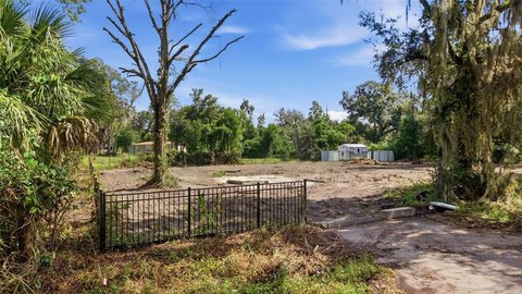 Land, DADE CITY, FL