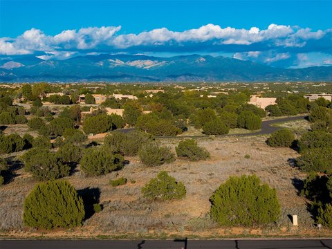 Land, Santa Fe, NM