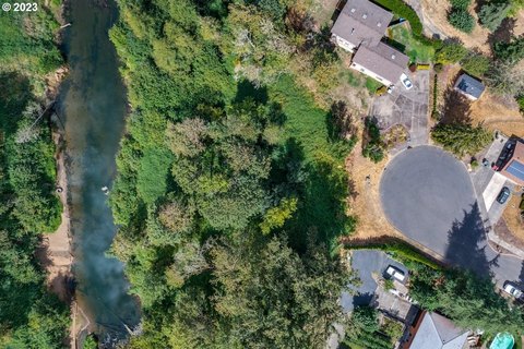 South Yamhill River Frontage Land