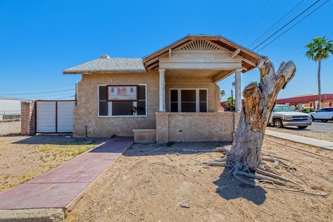 Mixed-Use Property with Workshop