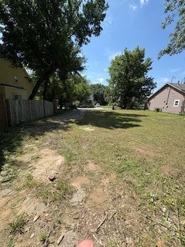 LAND - Kansas City, MO