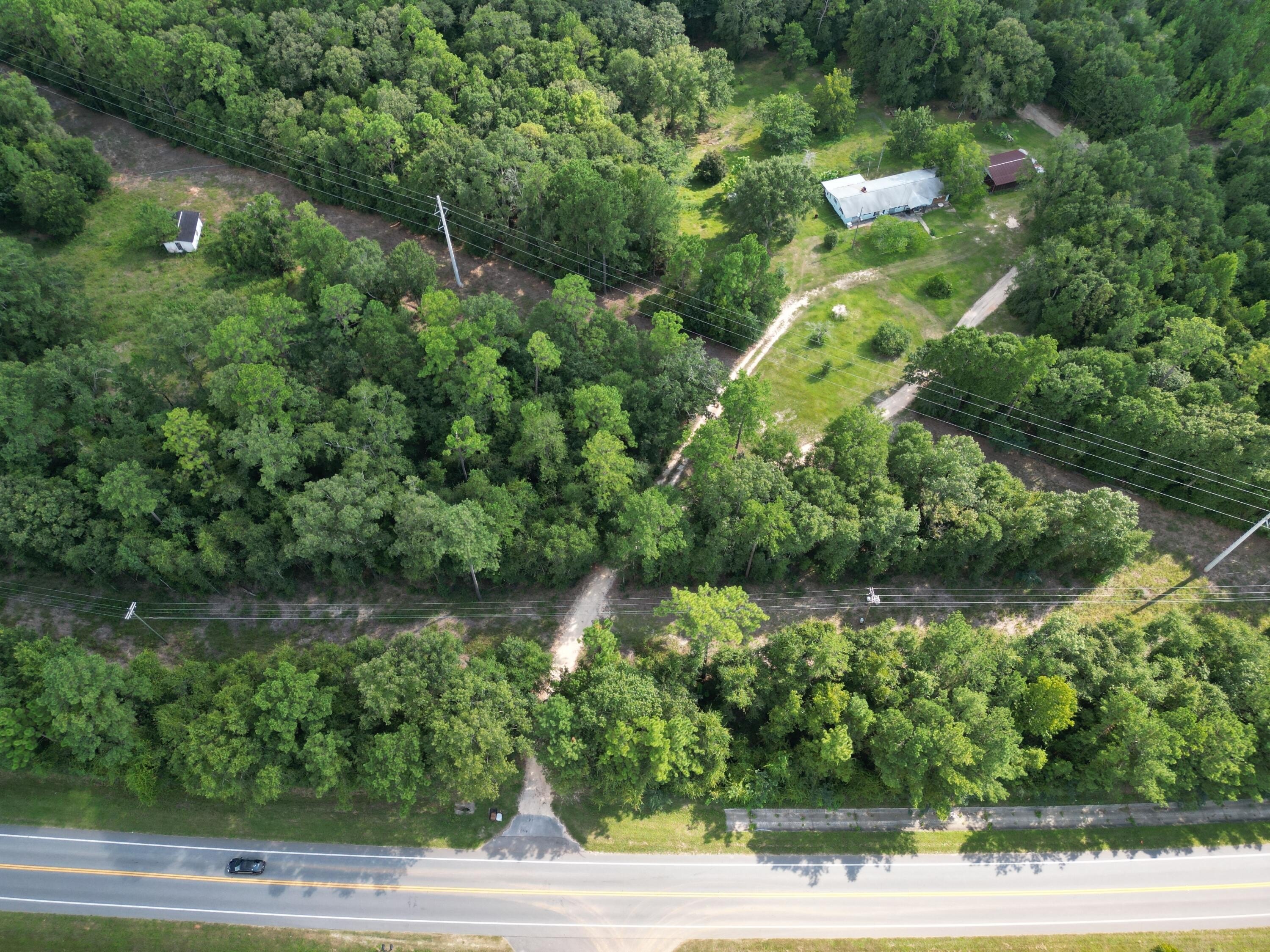 Land in Jay, Florida