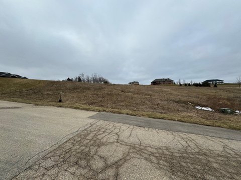 LAND - Asbury, IA