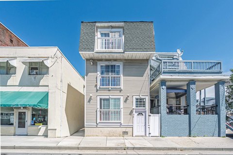 Updated Multifamily Near Boardwalk