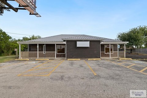 Turnkey Bar & Grill Space