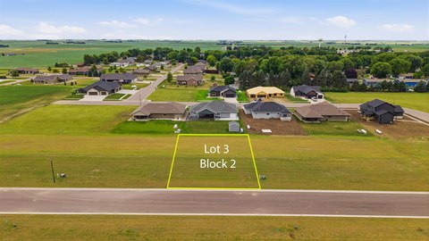 LAND - Larchwood, IA
