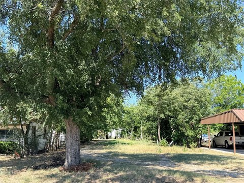Land, Graham, TX