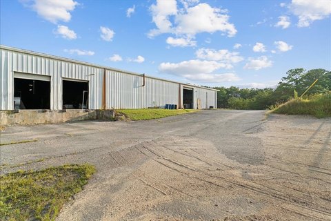 Clear-Span Warehouse