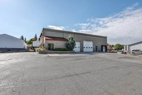 Turn-Key Commercial/Industrial Building For Sale