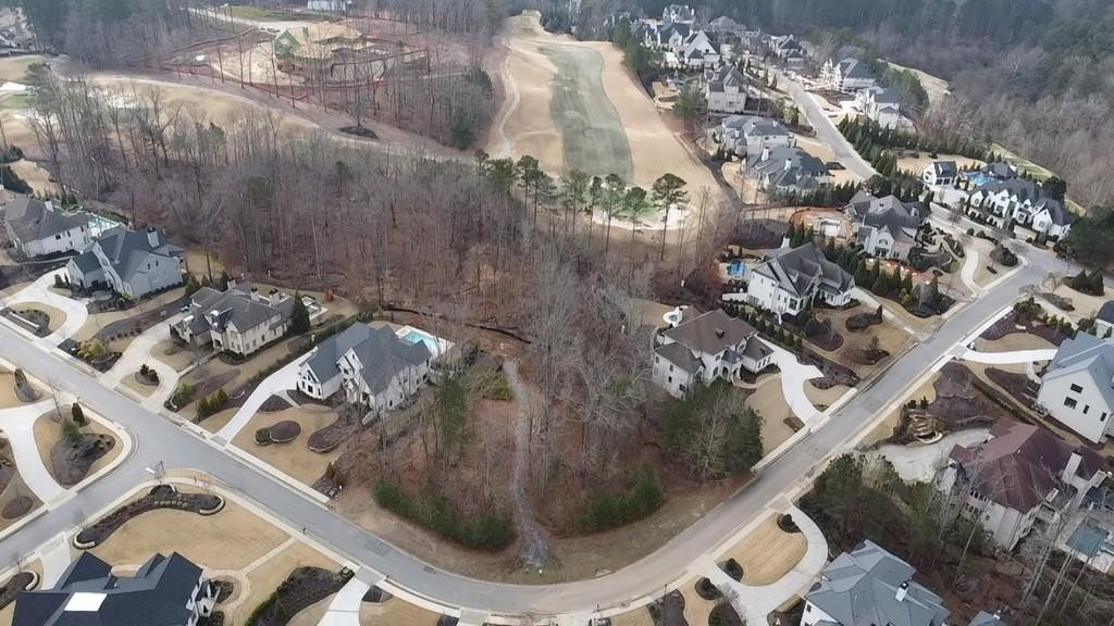 Land in The Manor Golf