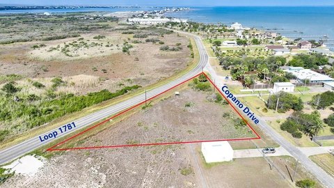 Residential Land in Rockport, TX