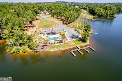 Lake Sinclair Lot with Amenities