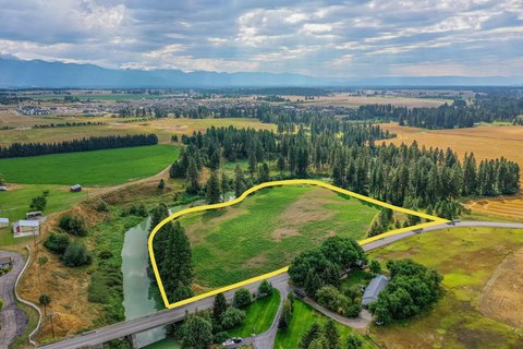 Waterfront Land with River Frontage